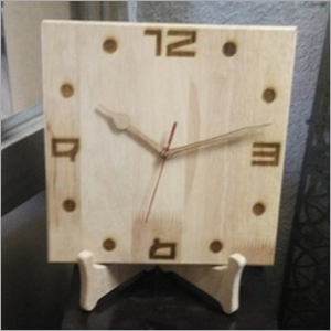 Wooden Table Top Clock By SHRI TECH LASER SOLUTIONS