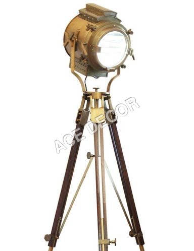 TRIPOD HUT1 LAMP