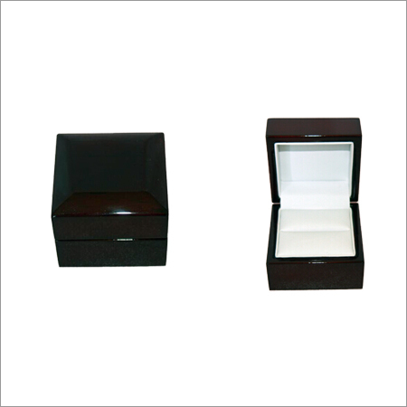 Fancy Wooden Jewelry Box By GUANGZHOU YIN RU PACKAGING CO., LTD