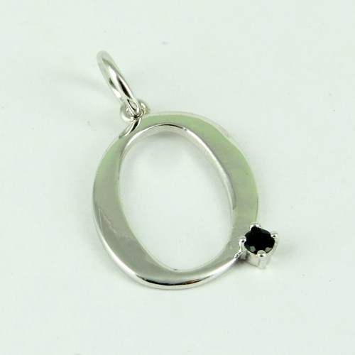 Royal Style Letter O Shape !! Black Onyx 925 Sterling Silver Pendant