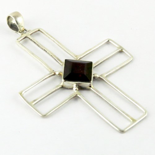 Red Elegance !! Garnet 925 Sterling Silver Pendant