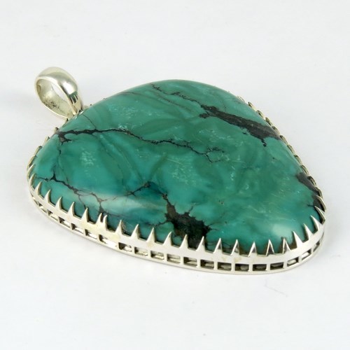 Evergreen Joy !! Turquoise Claw Setting 925 Sterling Silver Pendant