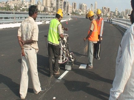 White Road Marking Machine