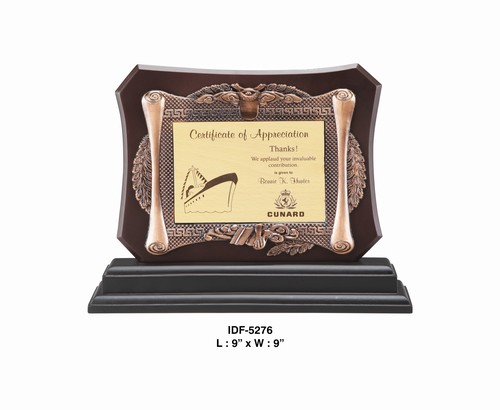 PLAQUES & MEMENTOS