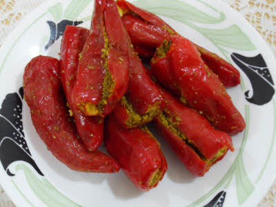 Red Stuffed Chilli Pickle