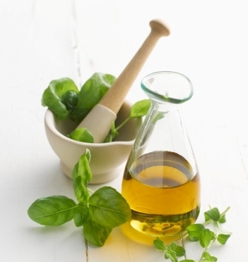 Oregano Oil (Carvacrol > 70%)