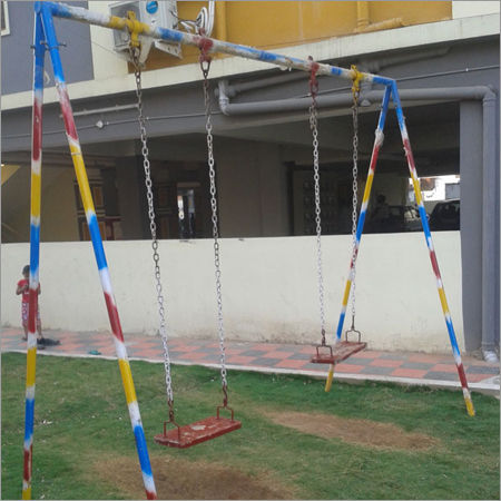 Outdoor Playground Swings Capacity: 2 Children Kg/day