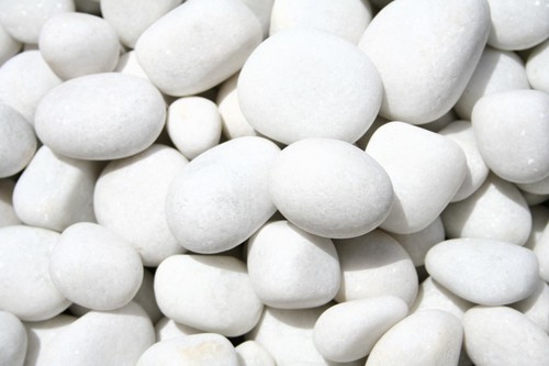 WHITE MARBLE PEBBLES