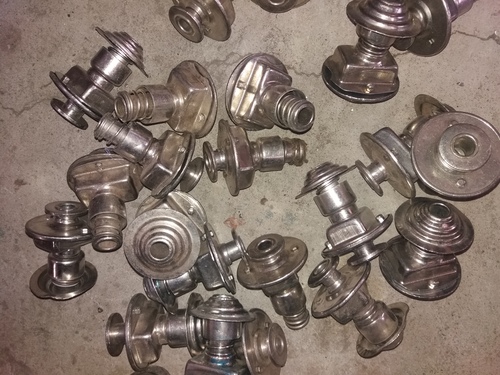 Gravity Lock Bush Component