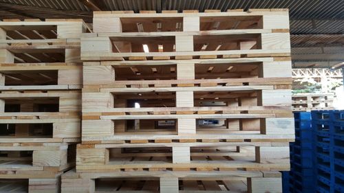 Wood Pallets Manufacturers