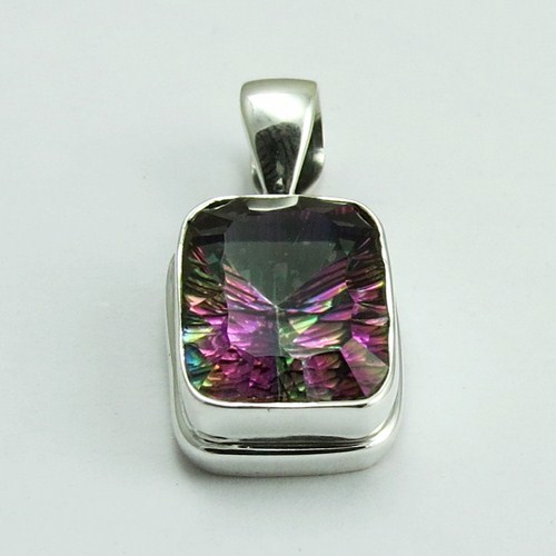 Frost Breeze !! Rainbow Mystic Topaz 925 Sterling Silver Pendant
