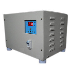 Digital Servo Controlled Voltage Stabilizer