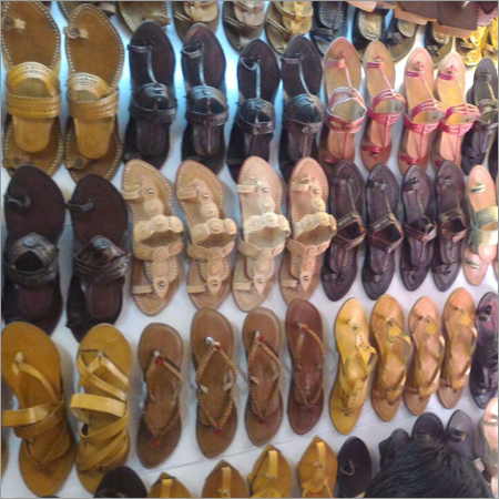 Mens Kolhapuri Chappals