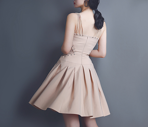 Women Dresses / One Piece