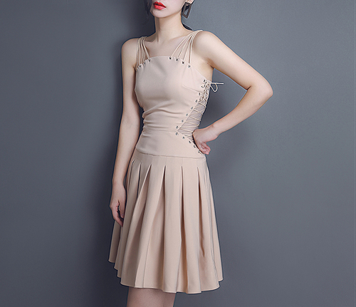 Women Dresses / One Piece