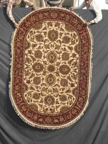 Hand knotted Carpets
