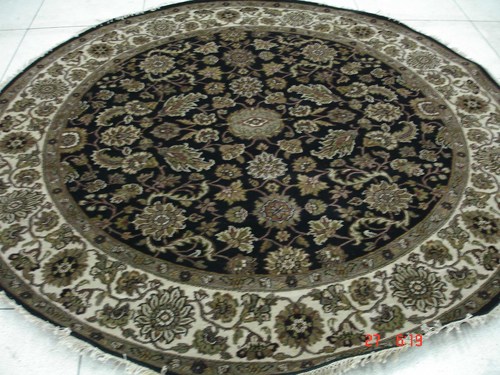 Hand knotted Carpets
