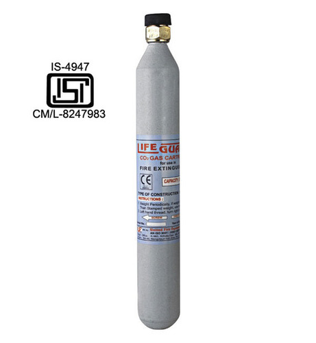 Co2 Gas Cartridge - 300g Capacity 2-5kg Metal Structure 140 Kgf/cm2 Working Pressure