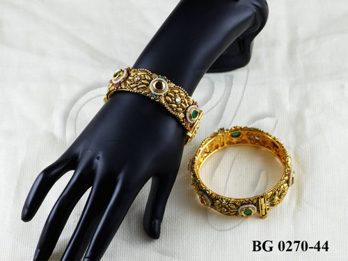 BANGLES