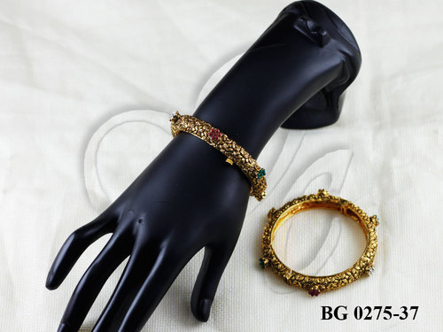 BANGLES