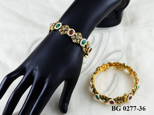 BANGLES