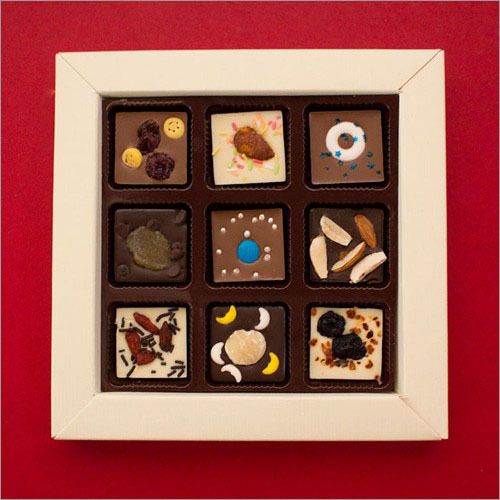 Box of 9 mini happiness bars