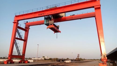 Rail Mounted Gantry Crane (RMGC By SAFEX INDUSTRIES LIMITED