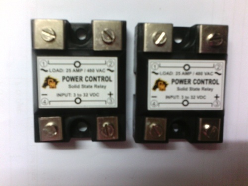 SSR (Solid State Relay)