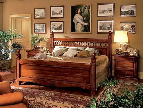 Wooden Bedroom Set