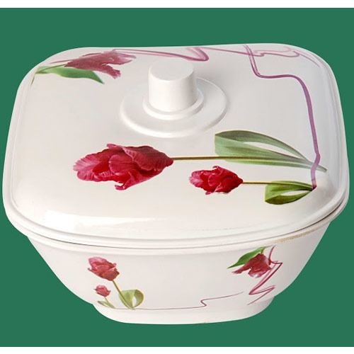 Serving Bowl with Lid 12