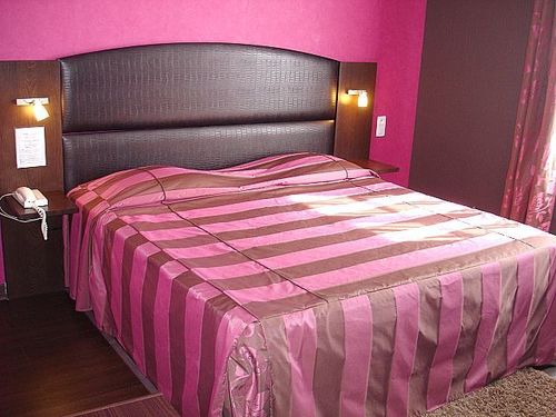 Floor Beds - Wood and Fabric, Variable Dimensions, Padded Headboard | Elegant Design, Soft Mattress, Smooth Finish, Durable Build