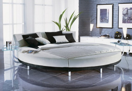 Luxury Beds - Leather & Solid Wood Frame, King Size, White | Stylish Look, Durable Frame, Space Saving, Easy Assembly