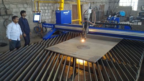 CNC Gas Messer Cutting Machine