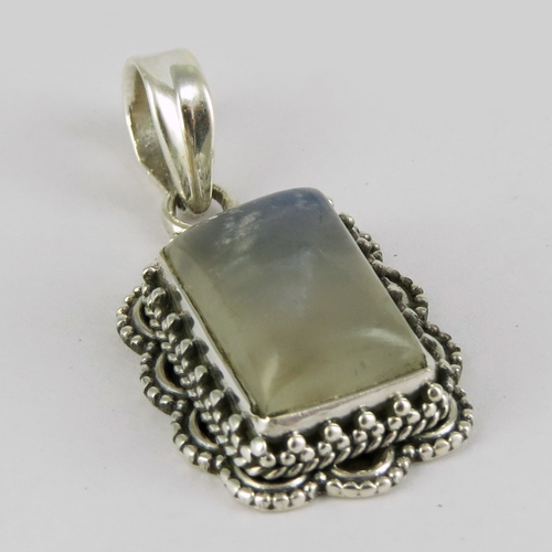 Mesmerizing Eye Of Rainbow Moonstone 925 Sterling Silver Pendant