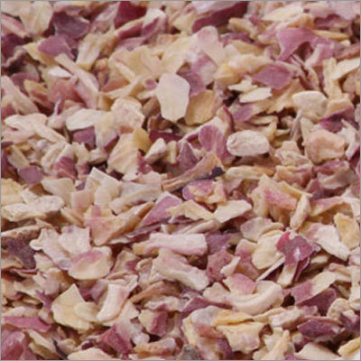 Dehydrated Pink Onion Chopped