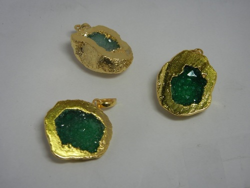 Electroplated Green Cup Druzy Pendant
