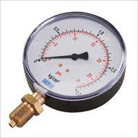 Pressure Gauge With Isolation Valve and Syphon