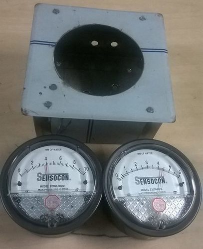 Magnehelic Gauge With S.S. Enclosure 