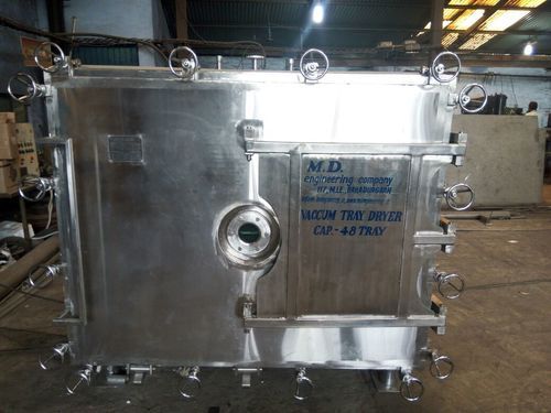 Vacuum Tray Dryer