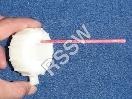 Cut an empty straw using the straw cutters 