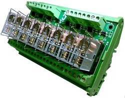 Green 8 Channel Single C/o Relay Module