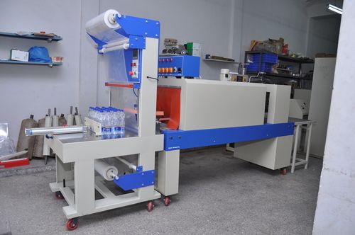 Liquid Bottle Packing Machine