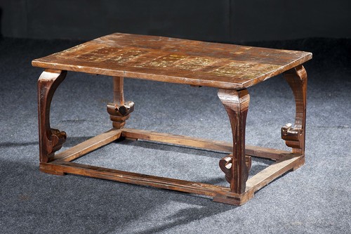 RECLAIMED FURNITURE