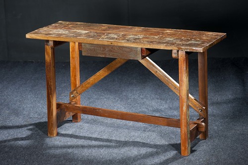RECLAIMED FURNITURE