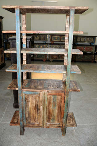 RECLAIMED FURNITURE
