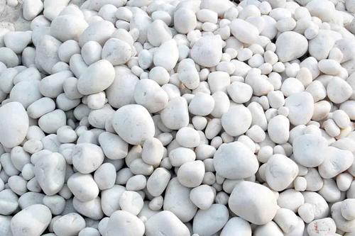 Quartz Pebbles Unsized By SHUSHRUSHA EXPORTS