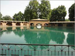 Mughal Garden Tour Packages - Customizable Duration, Hotel Stay | Scenic Garden Views, Transport, Sightseeing