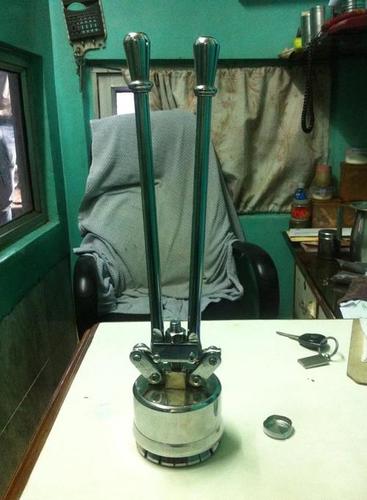 MS Drum Cap Sealing Machines