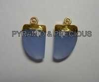 BLUE CHALCEDONY HORN SHAPE ELECTROPLATED PENDNAT