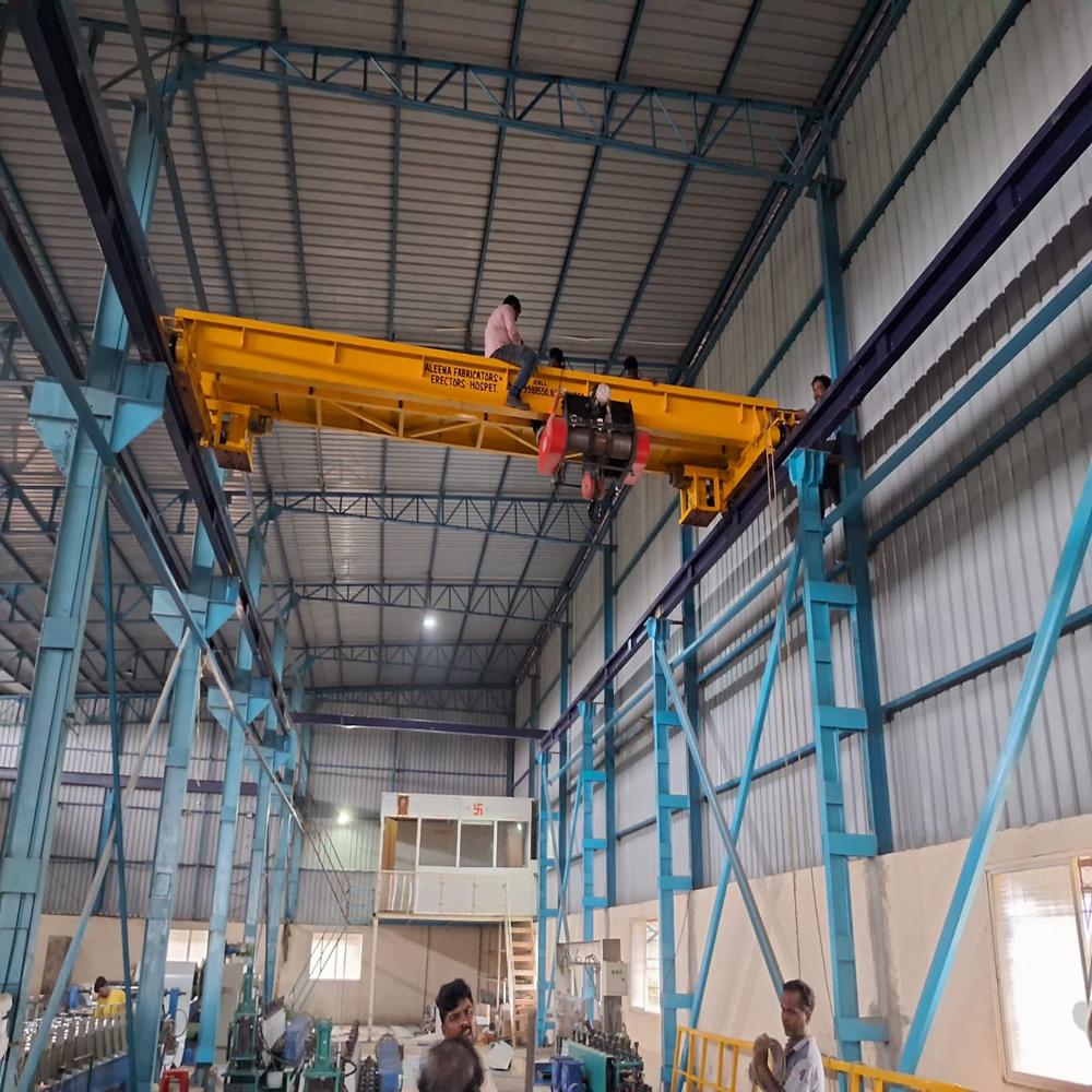 EOT Crane - Electric Powered, Blue Finish | High Efficiency, Low Maintenance, Automatic Operation, Long Service Life